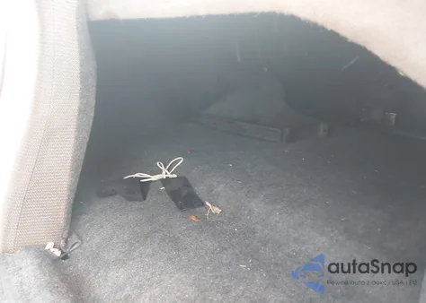 2000 Saturn Sl z USA, uszkodzony, nr VIN 1G8ZF5280YZ108657